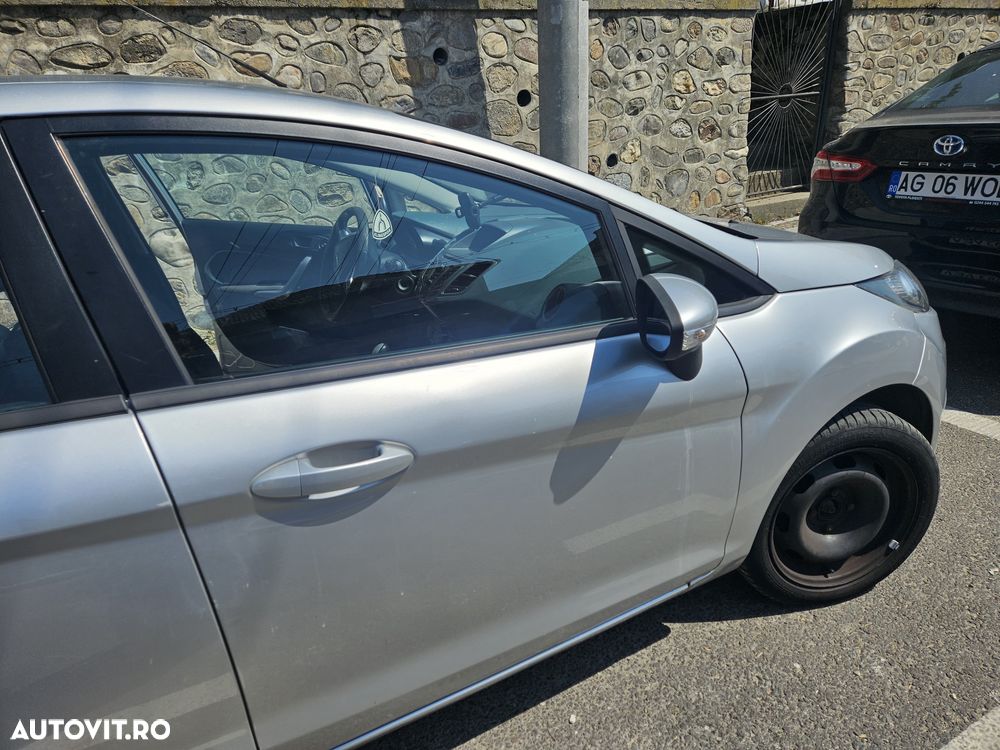Ford Fiesta - 7