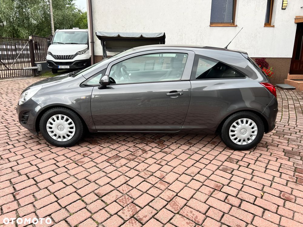Opel Corsa 1.2 16V Essentia - 33