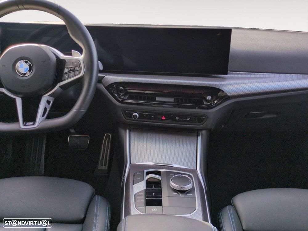 BMW 320 d Touring Pack Desportivo M Auto - 11