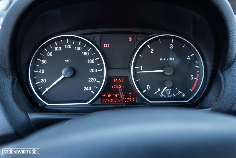 BMW 118 d Coupe - 12