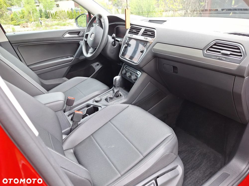 Volkswagen Tiguan - 30