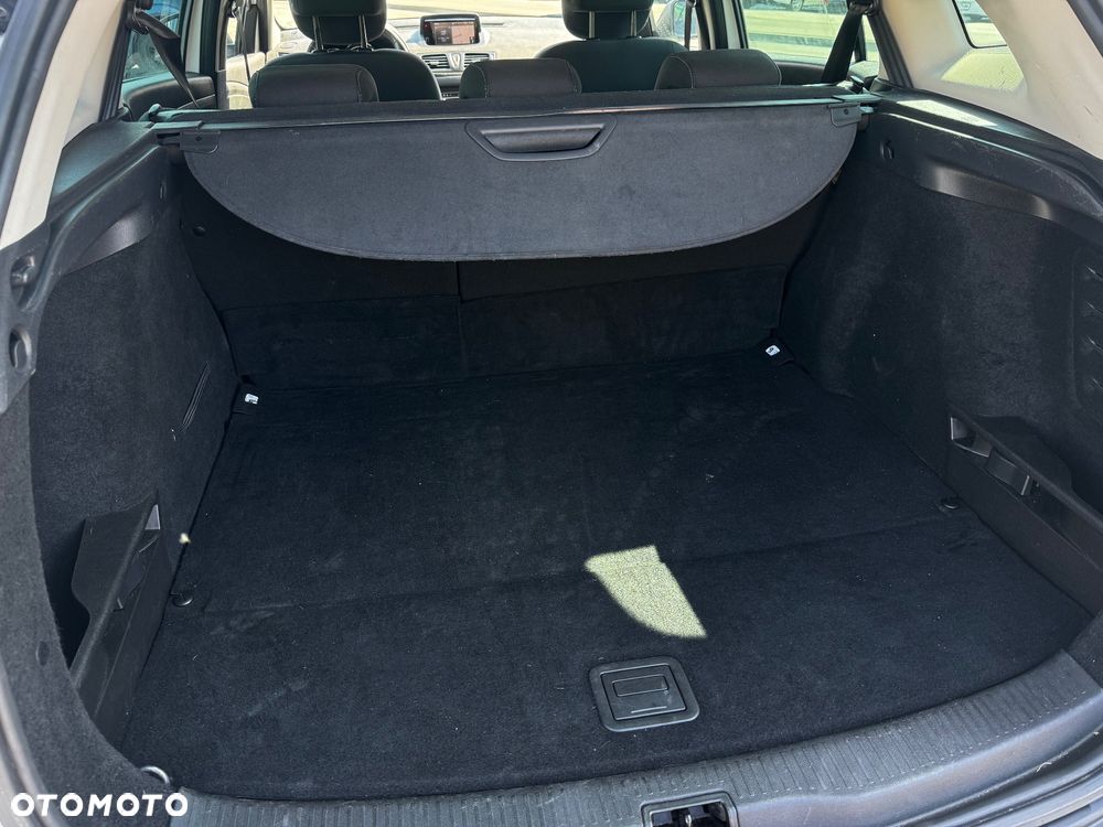 Renault Megane ENERGY TCe 115 Start & Stop Bose Edition - 16