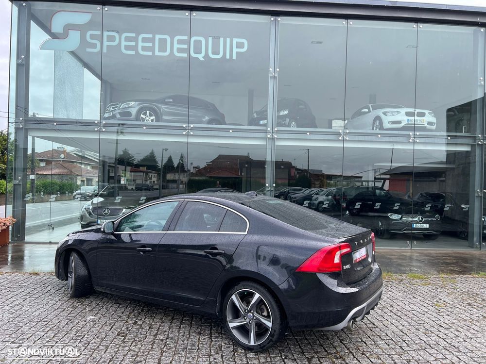 Volvo S60 2.0 D4 R-Design Start/Stop - 4