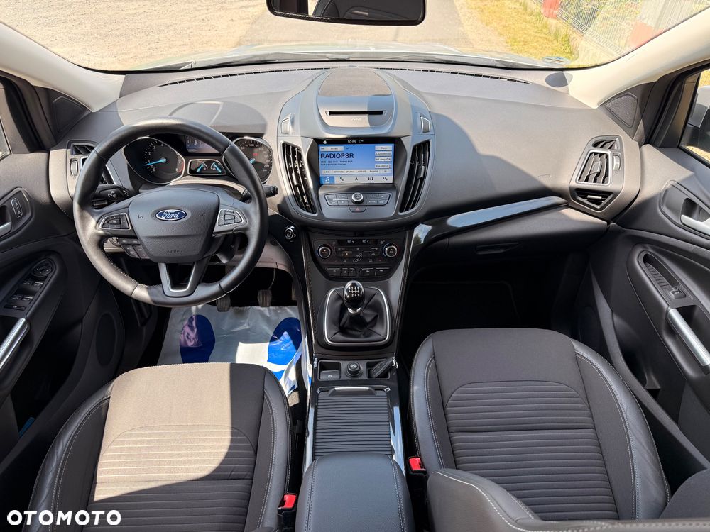 Ford Kuga 1.5 EcoBoost 2x4 Titanium - 13