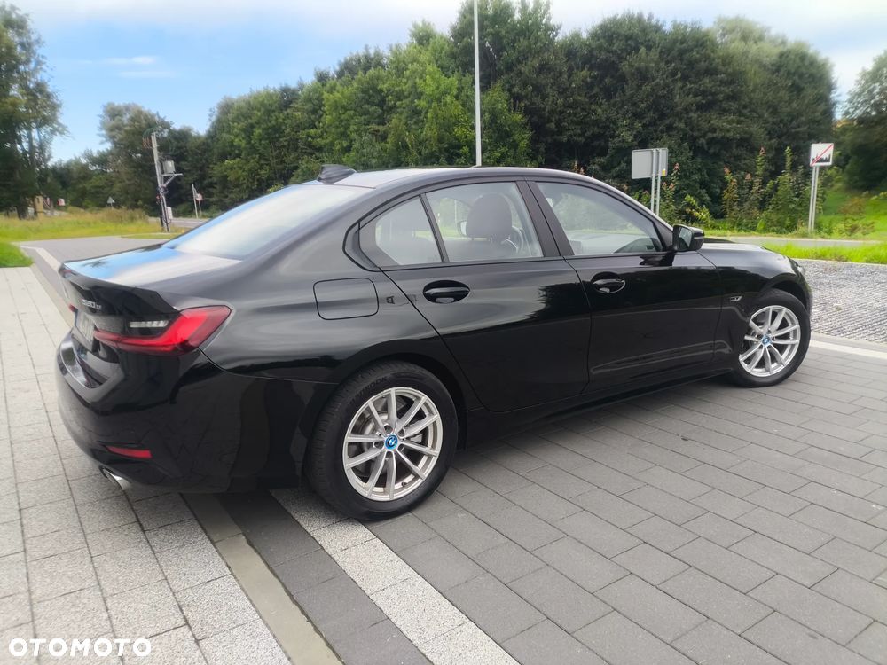 BMW Seria 3 320e - 10