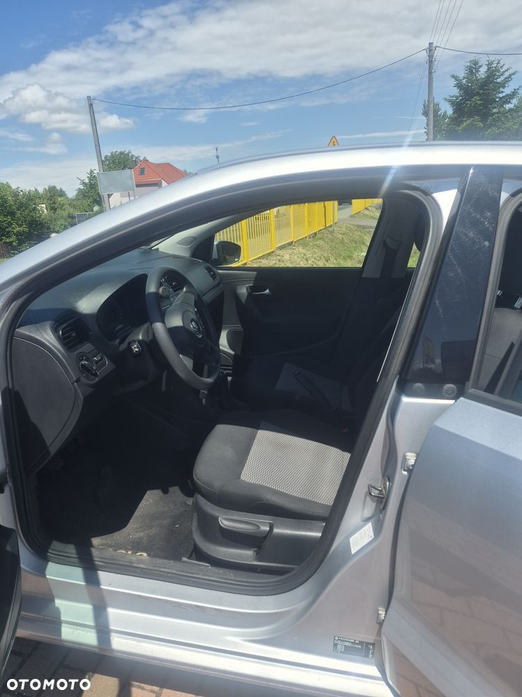 Volkswagen Polo - 5