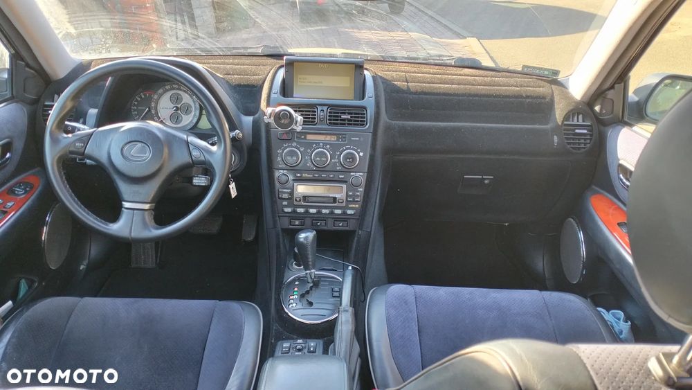 Lexus IS 300 Prestige - 13