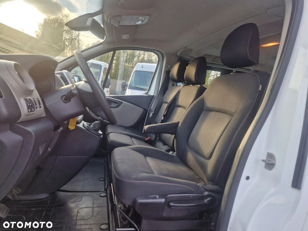 Renault Trafic - 10