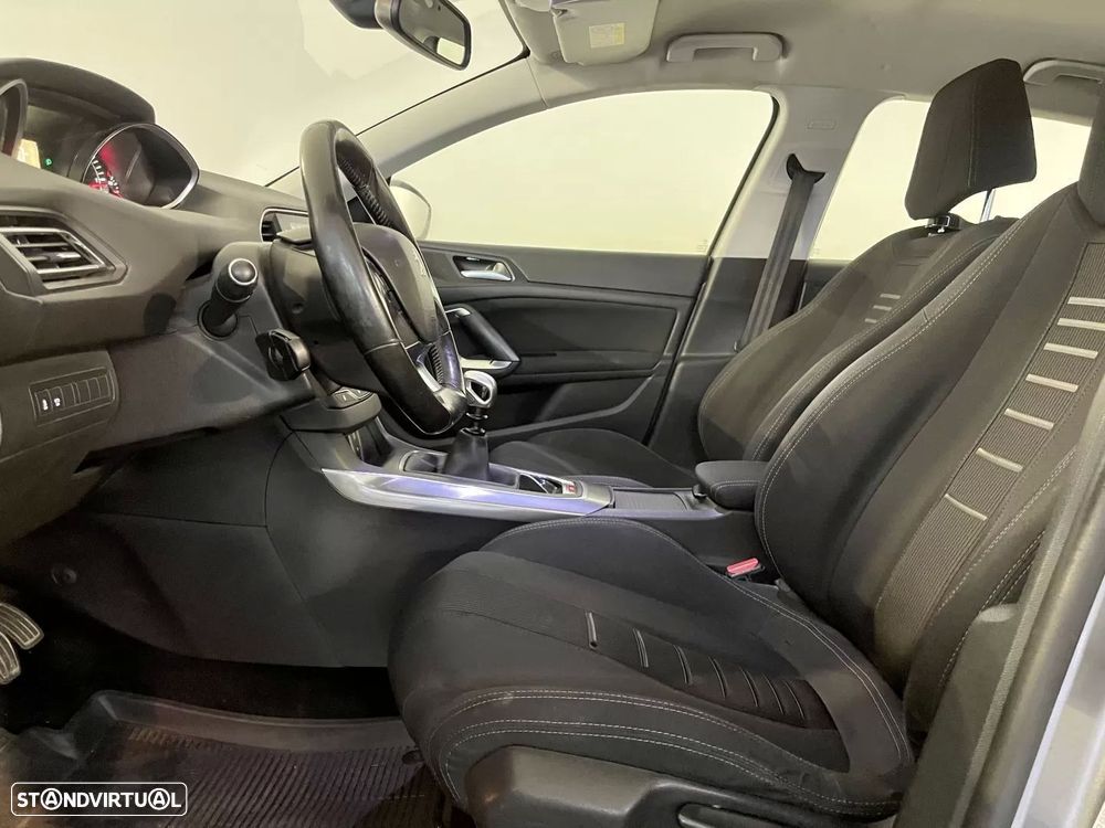Peugeot 308 1.6 e-HDi Active - 26