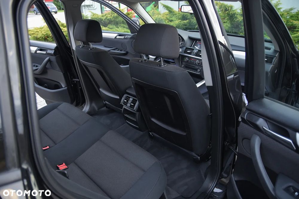 BMW X3 xDrive20d - 32