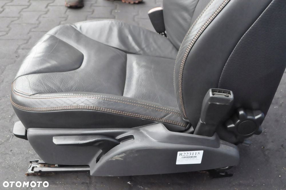 VOLVO XC60 I FOTEL KIEROWCY LEWY SKÓRA - 5