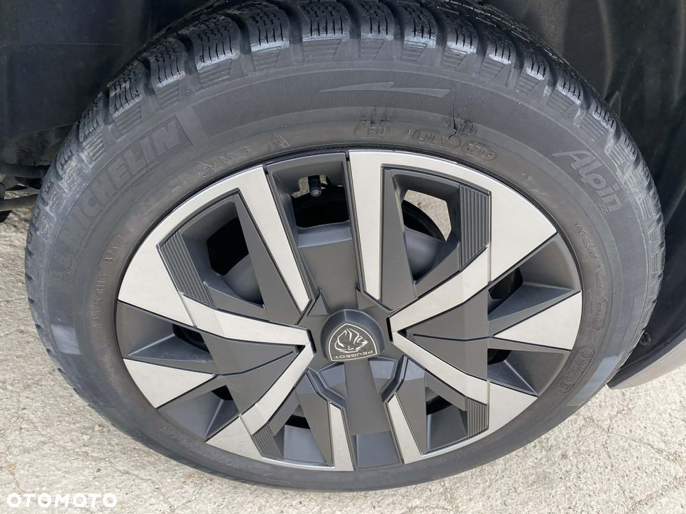 Peugeot 208 PureTech 100 Allure Pack - 22