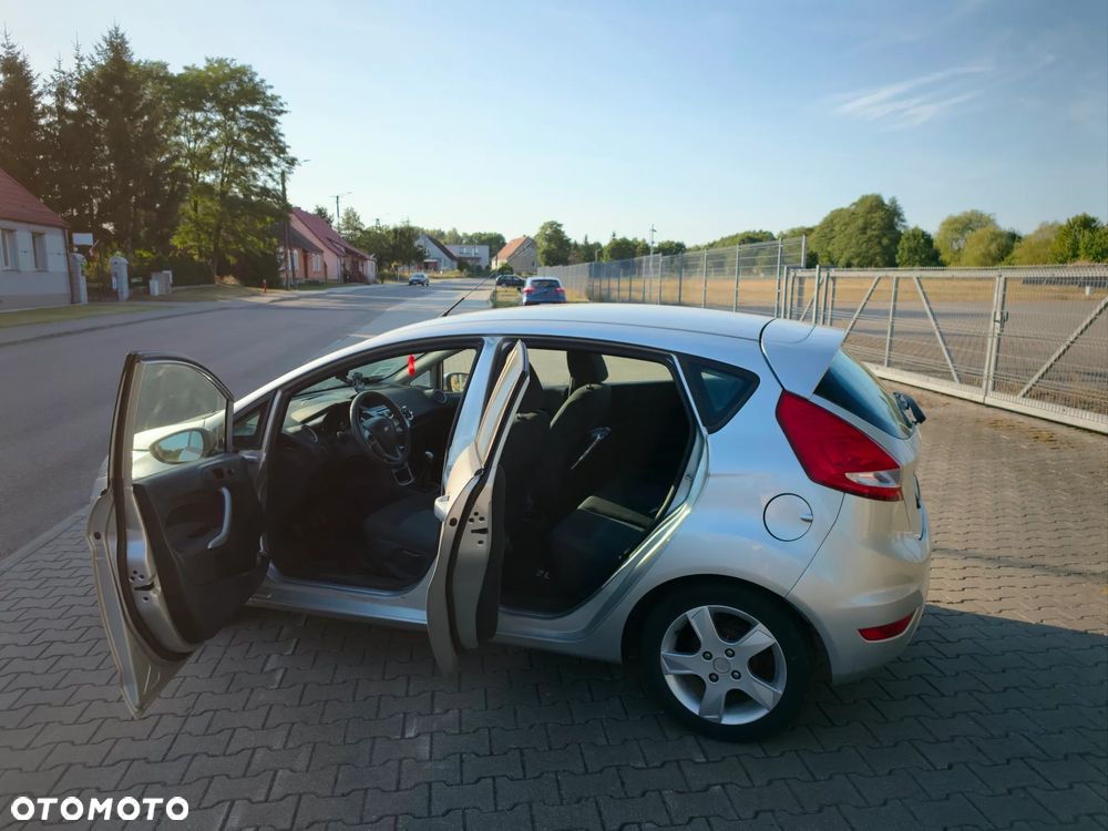 Ford Fiesta 1.25 Ambiente - 6