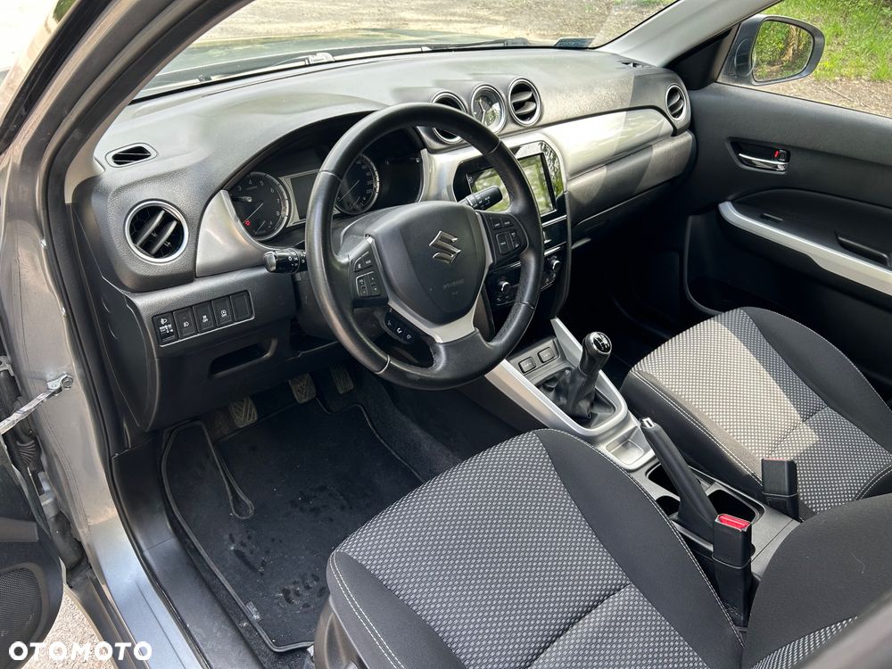 Suzuki Vitara 1.6 Premium 2WD - 13