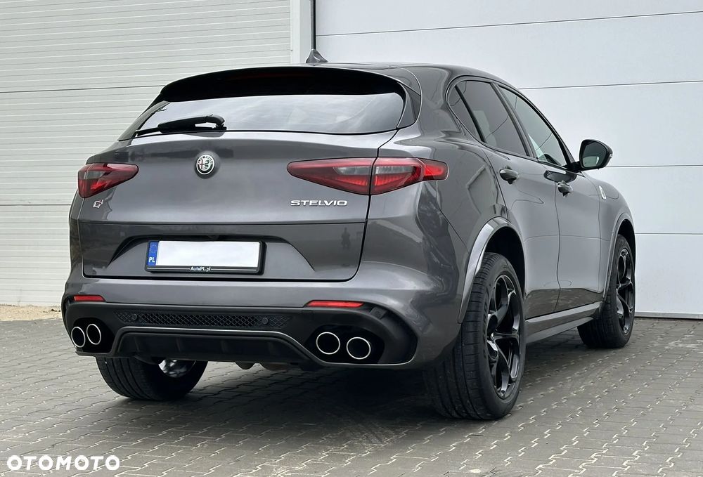 Alfa Romeo Stelvio 2.9 V6 Bi-Turbo Quadrifoglio Q4 - 14
