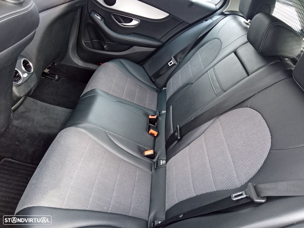 Mercedes-Benz C 300 BlueTEC Hybrid Avantgarde + - 23