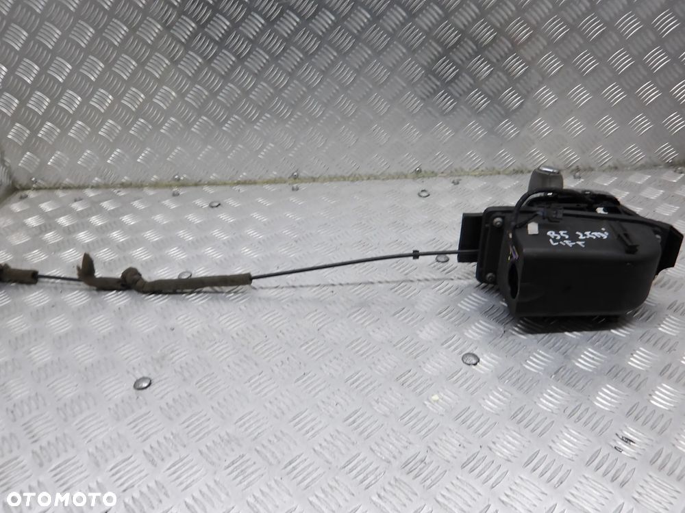 PASSAT B5 FL SEDAN 2.5 TDI 4MOTION LEWAREK WYBIERAK ZMIANY BIEGÓW 3B0713111 - 3