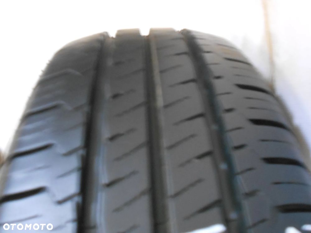 OPONA POJEDYNKA 205/70R15C HANKOOK VANTRA LT DOT 1219 10MM - 2