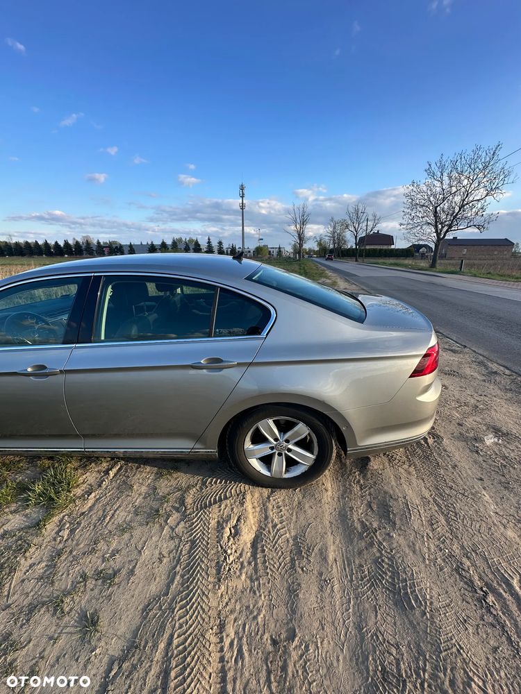 Volkswagen Passat 1.8 TSI BMT Highline DSG - 16