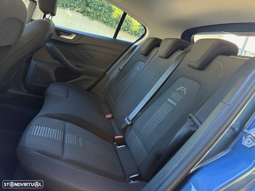 Ford Focus 1.0 EcoBoost Active X - 7
