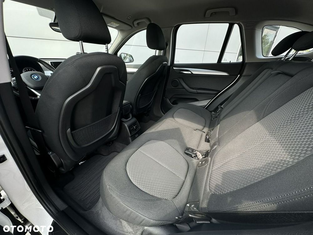 BMW X1 xDrive25e Advantage - 17