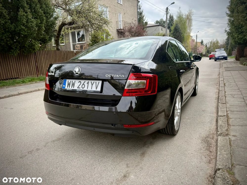Skoda Octavia 2.0 TDI SCR Style DSG - 4