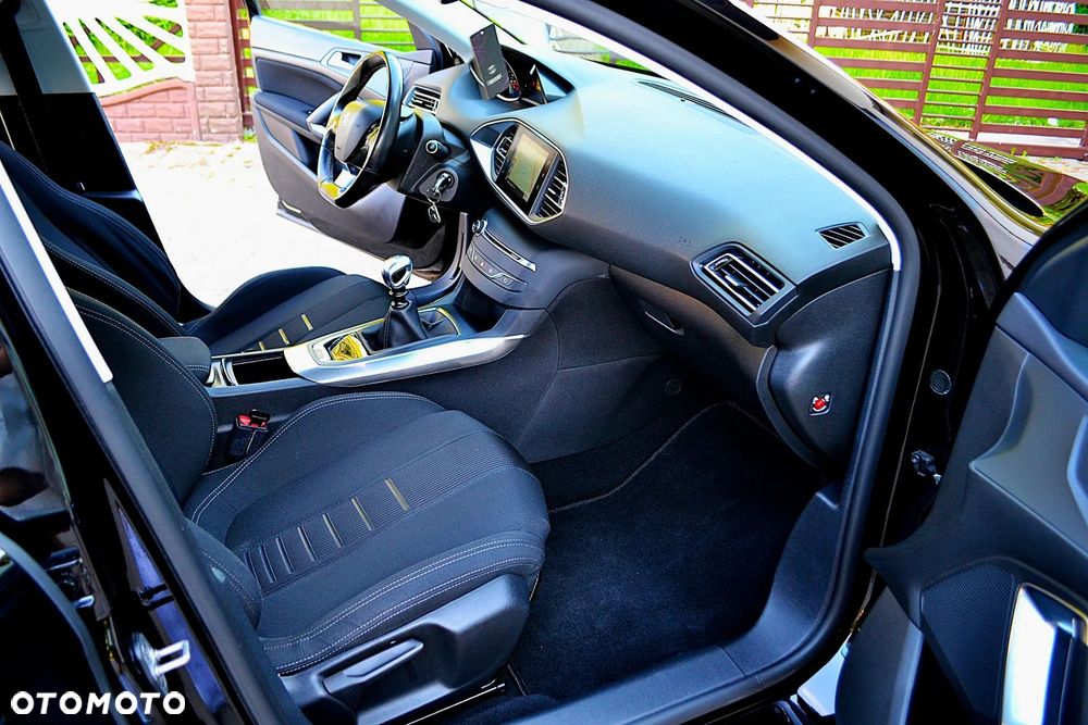 Peugeot 308 - 19