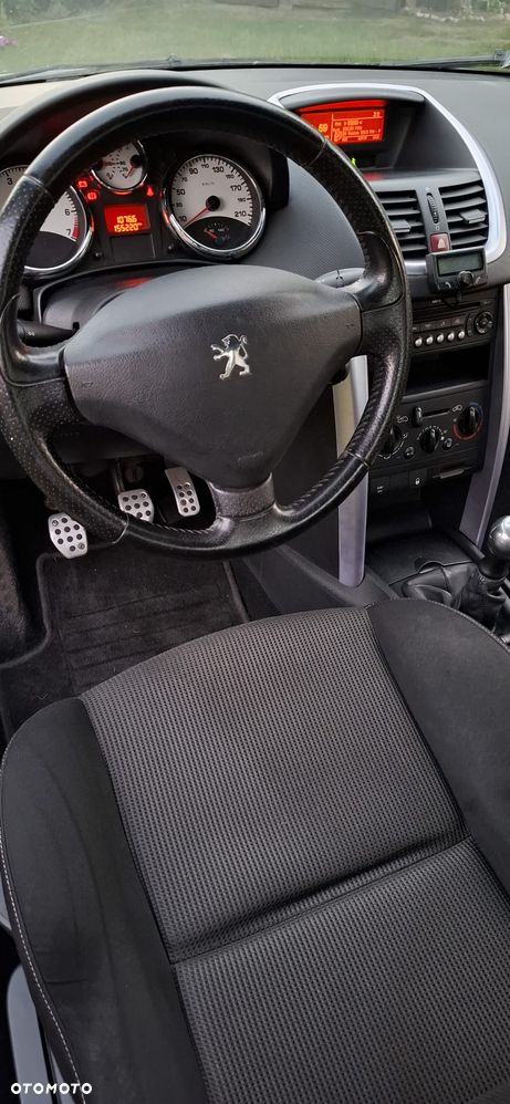 Peugeot 207 - 10