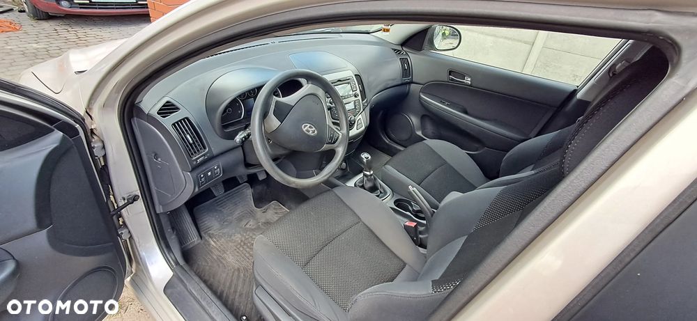 Hyundai i30 1.6 CRDi Comfort - 6