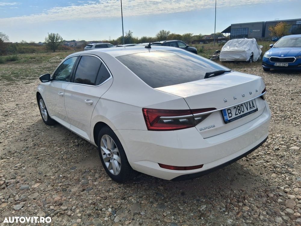 Skoda Superb 1.5 TSI DSG Ambition - 8
