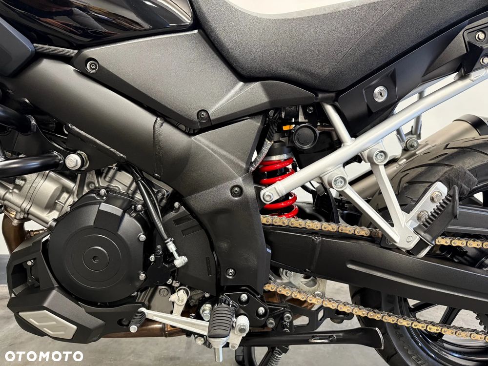 Suzuki V-STROM - 23