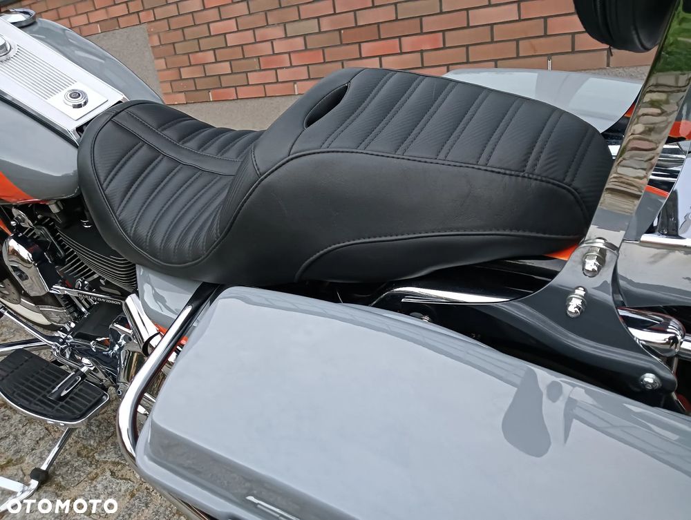 Harley-Davidson Touring Road King - 22