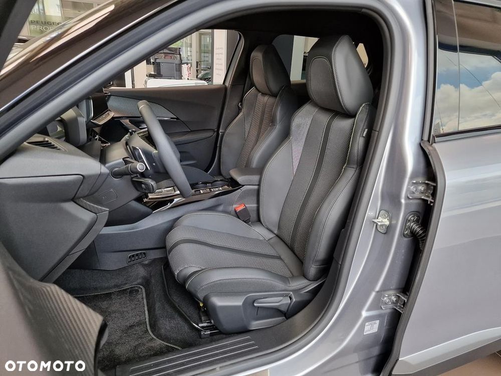 Peugeot 2008 PureTech mHEV GT E-DCS6 - 13