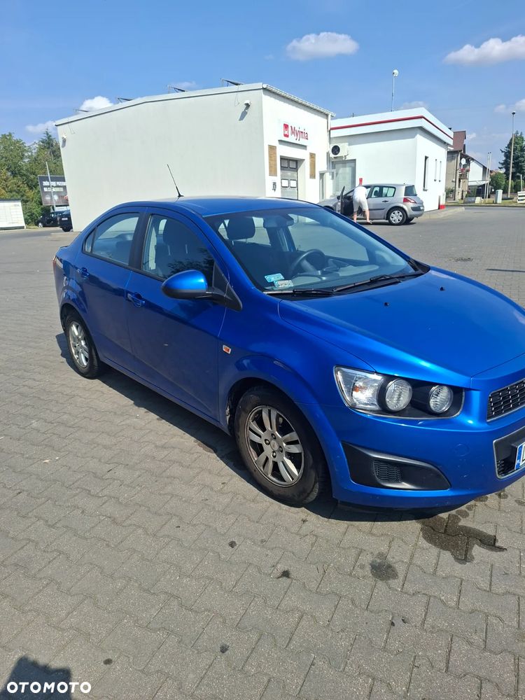 Chevrolet Aveo 1.2 LT - 8