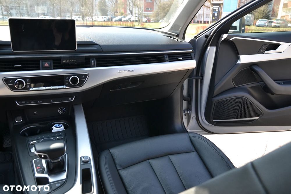 Audi A4 Limousine - 26
