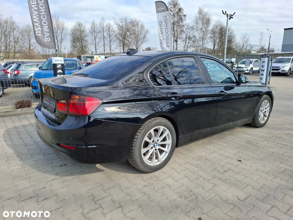 BMW Seria 3 - 35