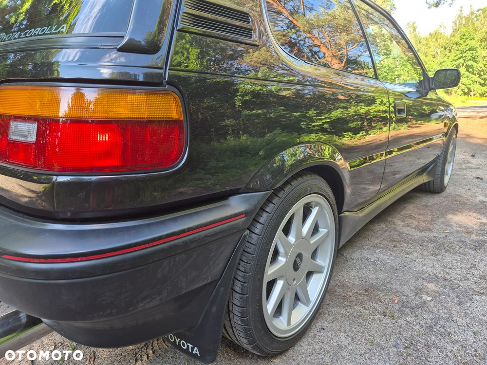 Toyota Corolla - 26