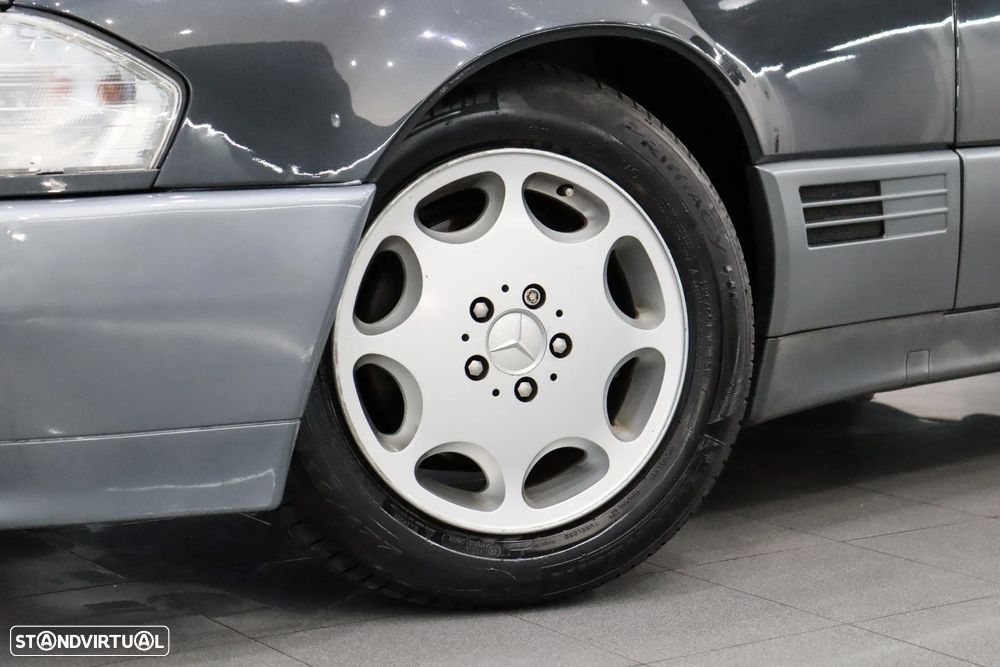 Mercedes-Benz SL 300 - 10