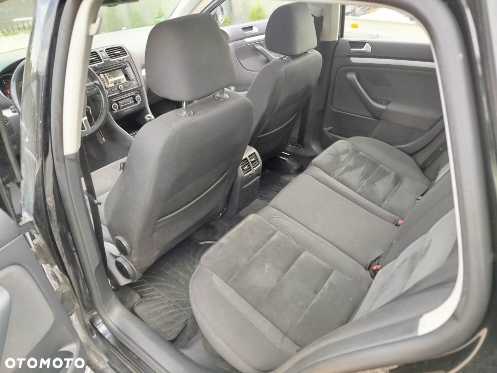 Volkswagen Golf - 8