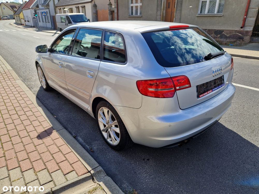 Audi A3 Sportback 1.8 TFSI Ambiente - 7