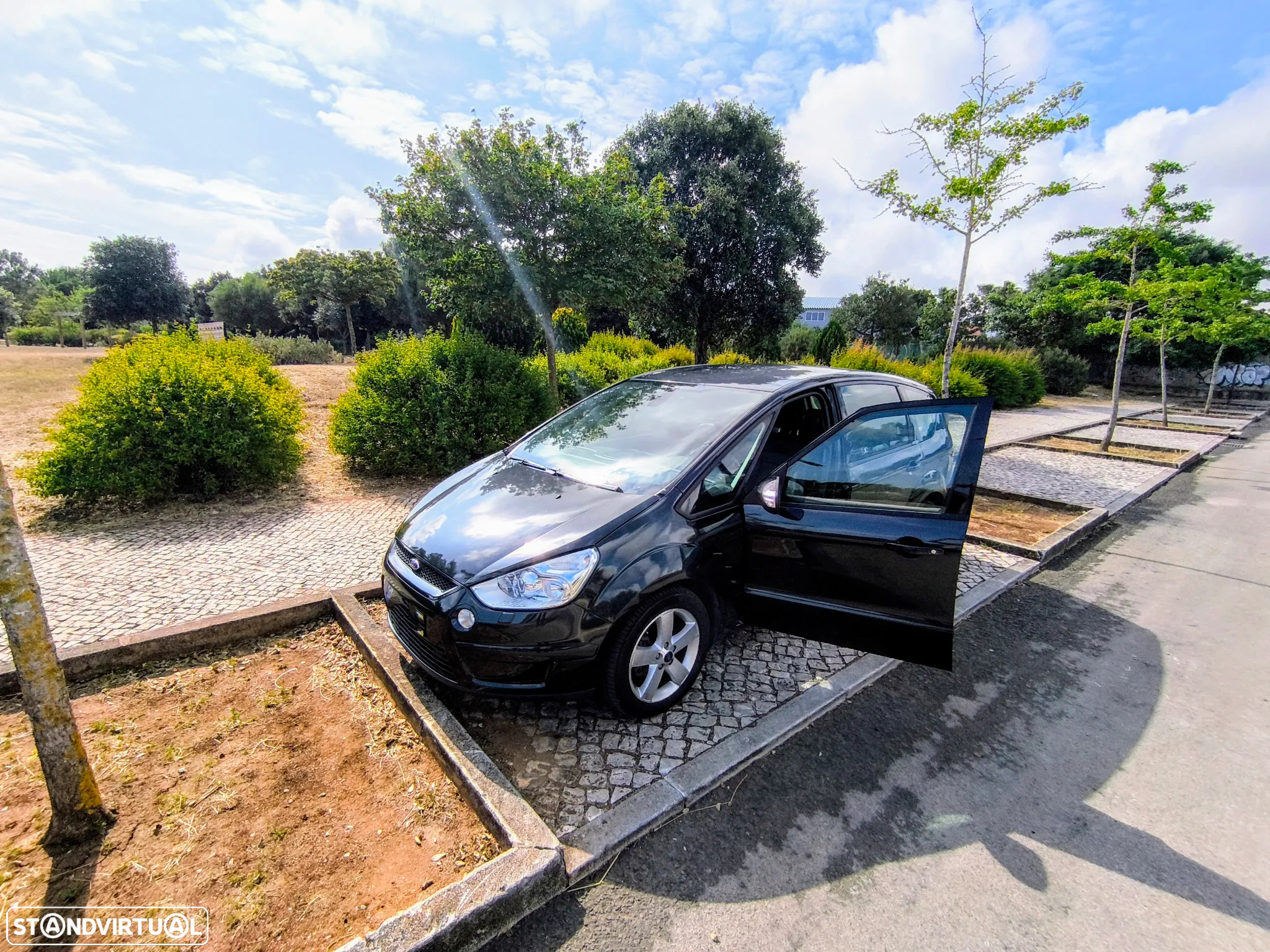 Ford S-Max 1.8 TDCi Titanium 7L - 23