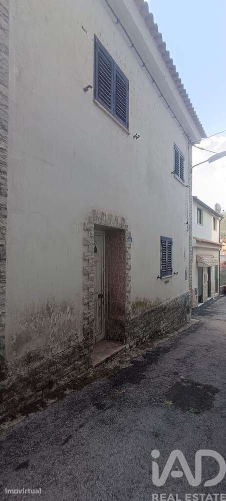 Moradia geminada T3 em Lorvão de 184 m2 - Grande imagem: 2/19