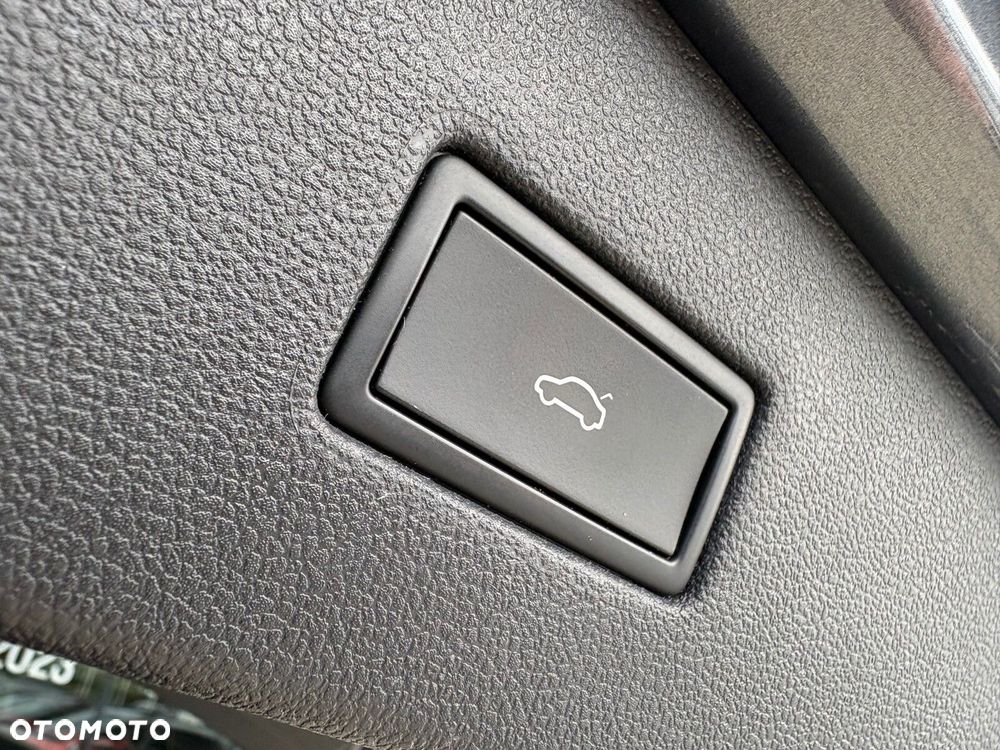 Volkswagen Tiguan Allspace - 20