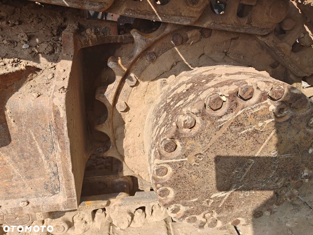 Komatsu PC210LC-8 - 24