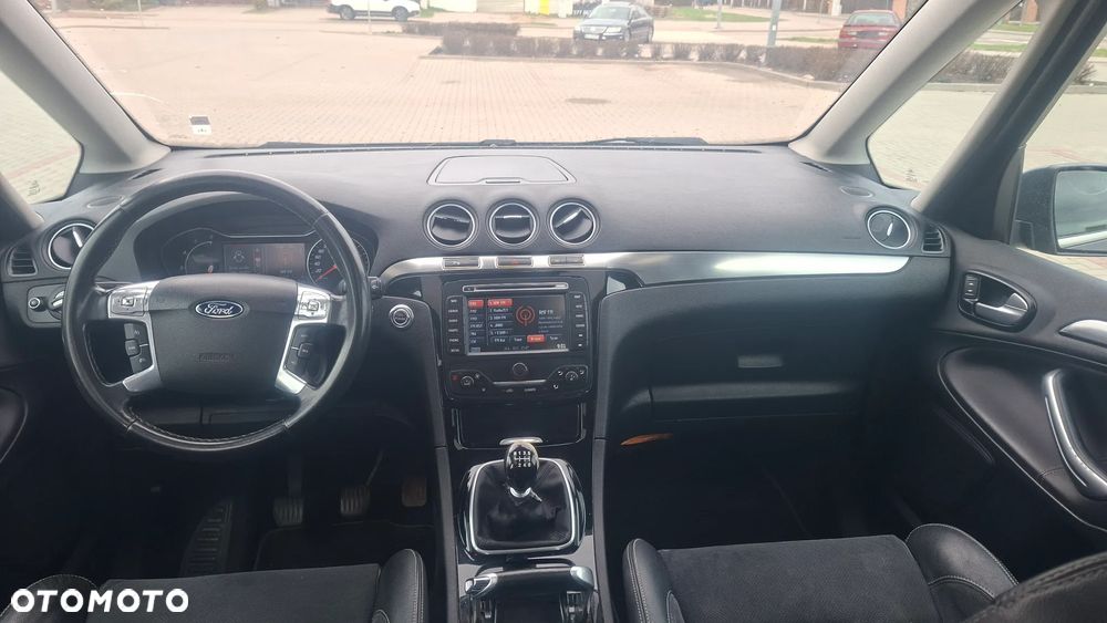 Ford Galaxy 2.0 TDCi Ghia - 12