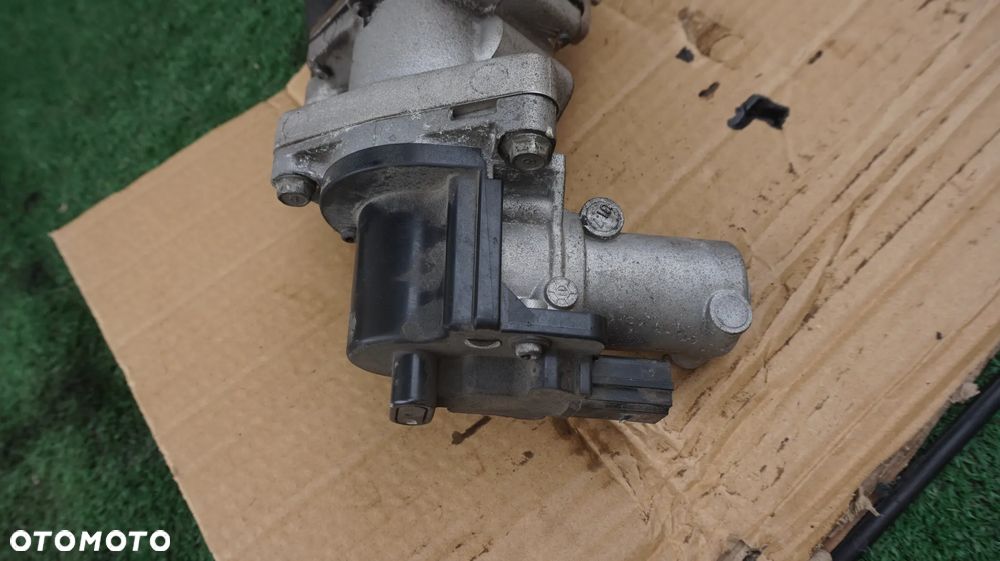 Hyundai IX35 Kia Sportage III 1.7 CRDI zawor EGR chlodniczka 28450-2A850 - 5