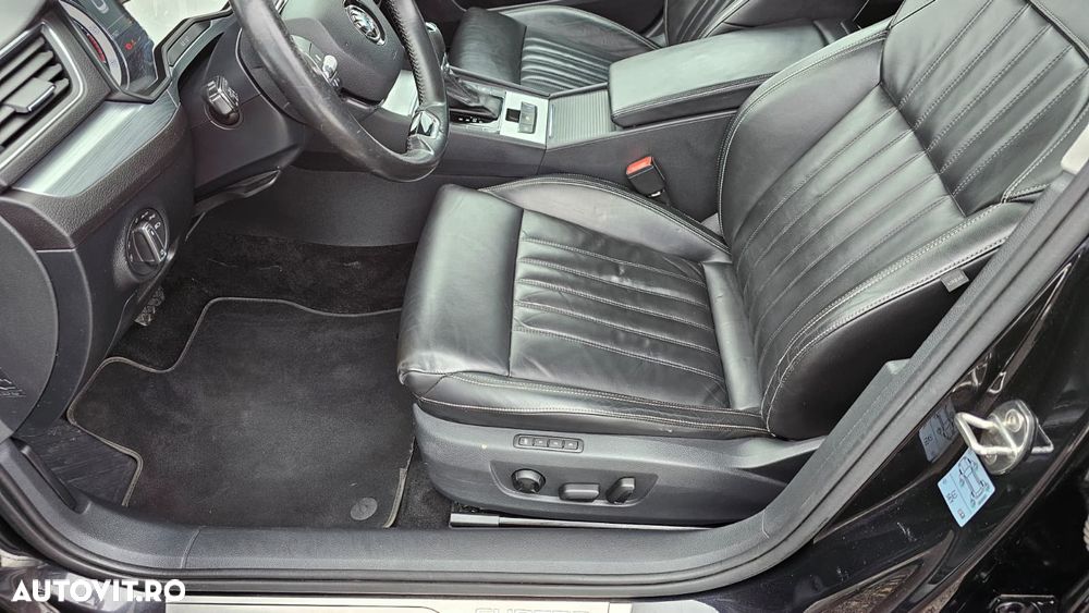 Skoda Superb 2.0 TDI DSG Premium Edition - 10