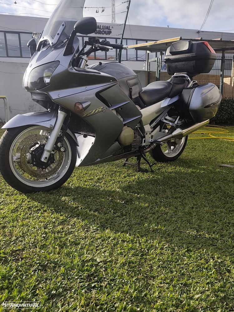 Yamaha FJR Turismo - 3