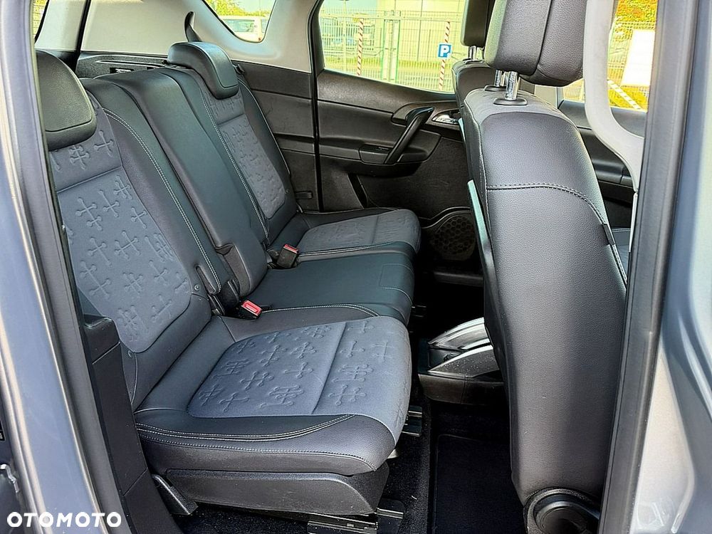 Opel Meriva - 11