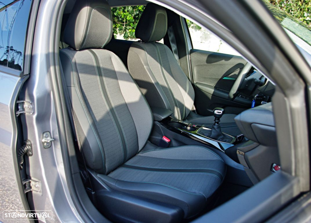 Peugeot 208 1.2 PureTech Allure - 22